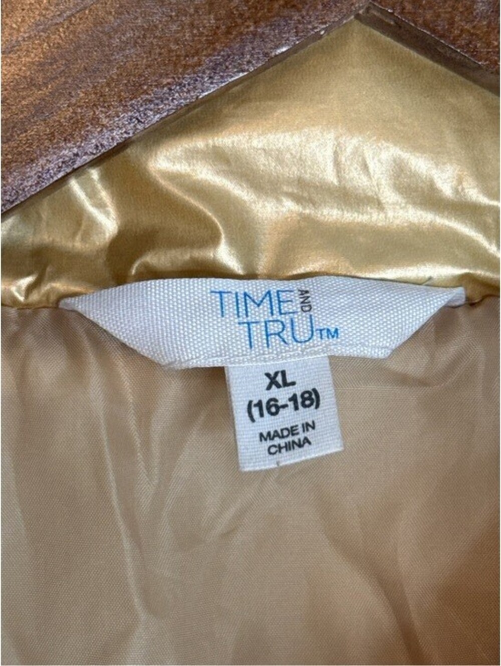 Time and Tru Women's Gold Metallic Cropped Puffer Jacket Quilted Zip Front XL - Picture 2 of 4